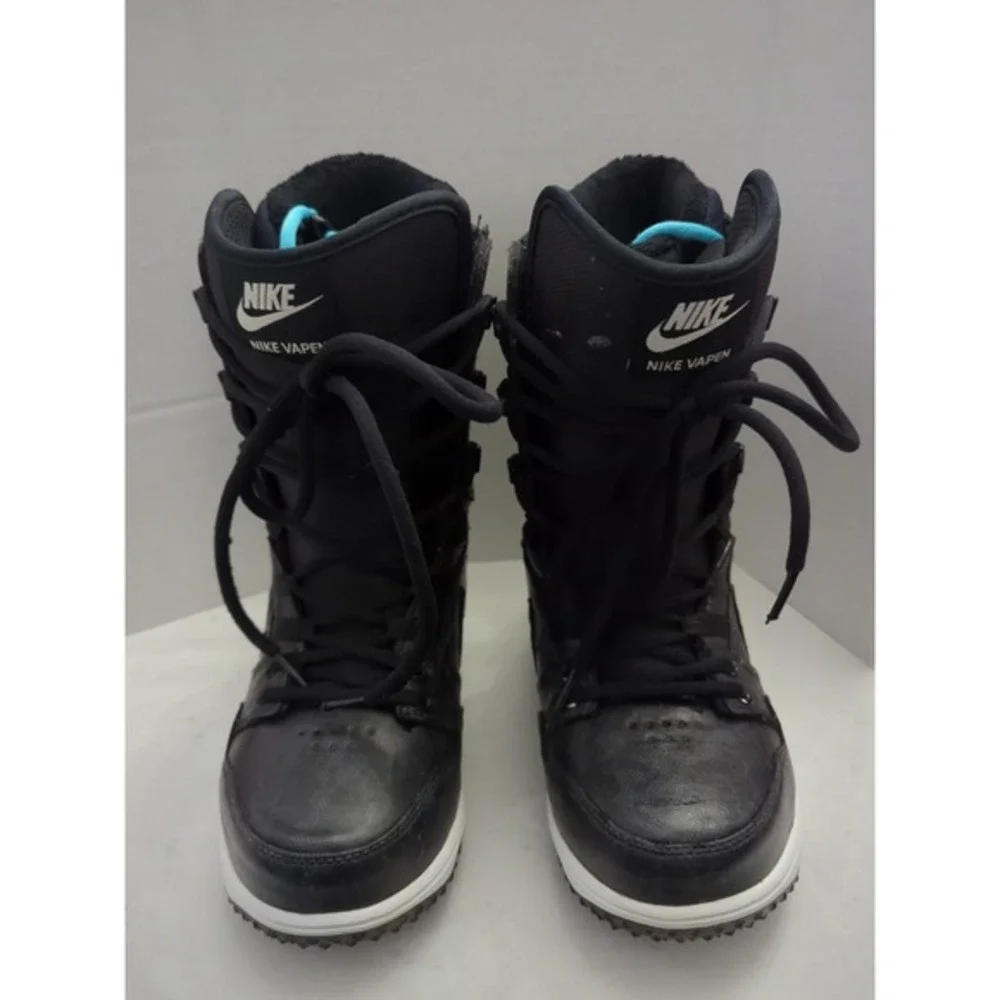 Nike VAPEN Womens Size 5 Snowboard Boots 447124-001 Rare‎ 2011